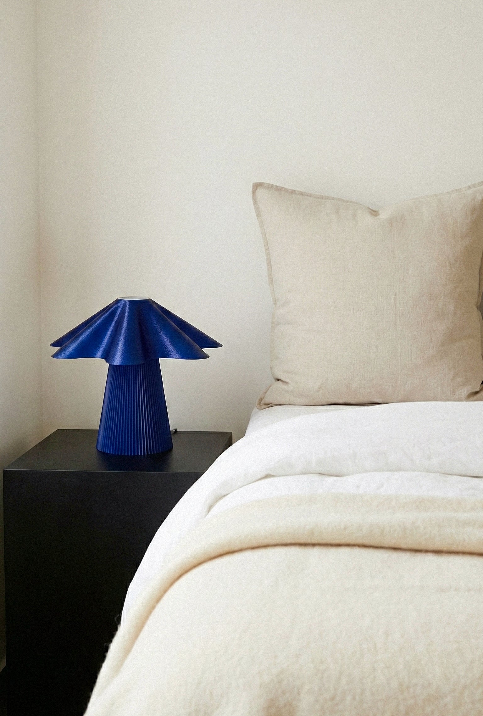 Bloom Lamp - Deep Blue